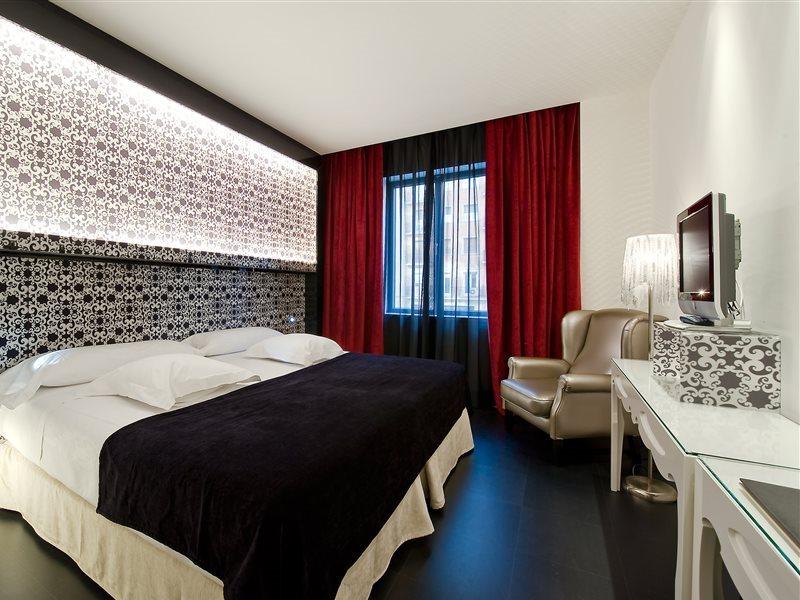 Vincci Via - 66 Hotel Madrid Kültér fotó