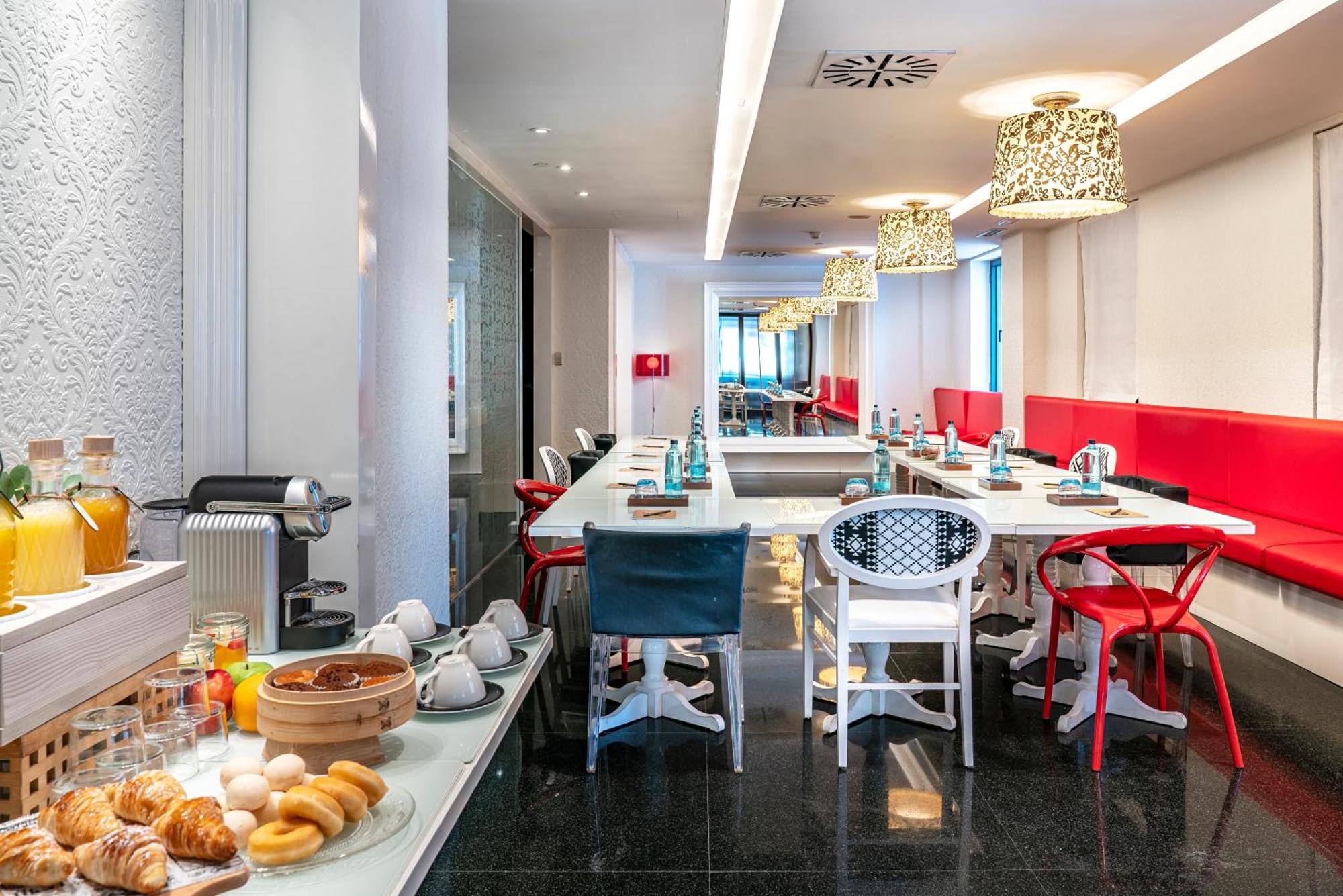 Vincci Via - 66 Hotel Madrid Kültér fotó